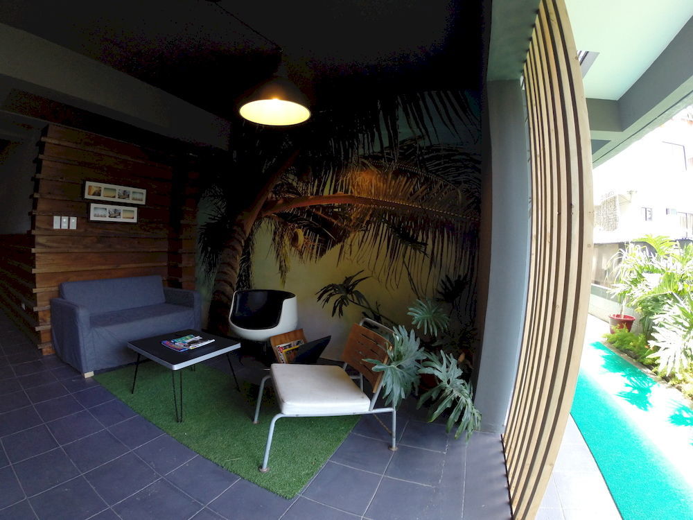 Luxeview Hotel Balabag  Экстерьер фото