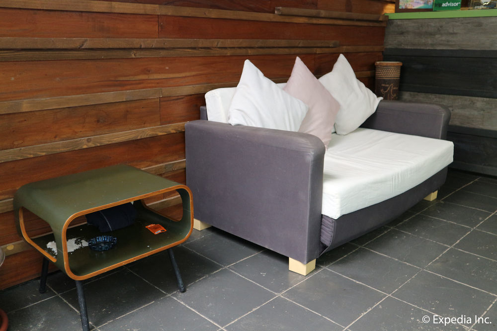 Luxeview Hotel Balabag  Экстерьер фото