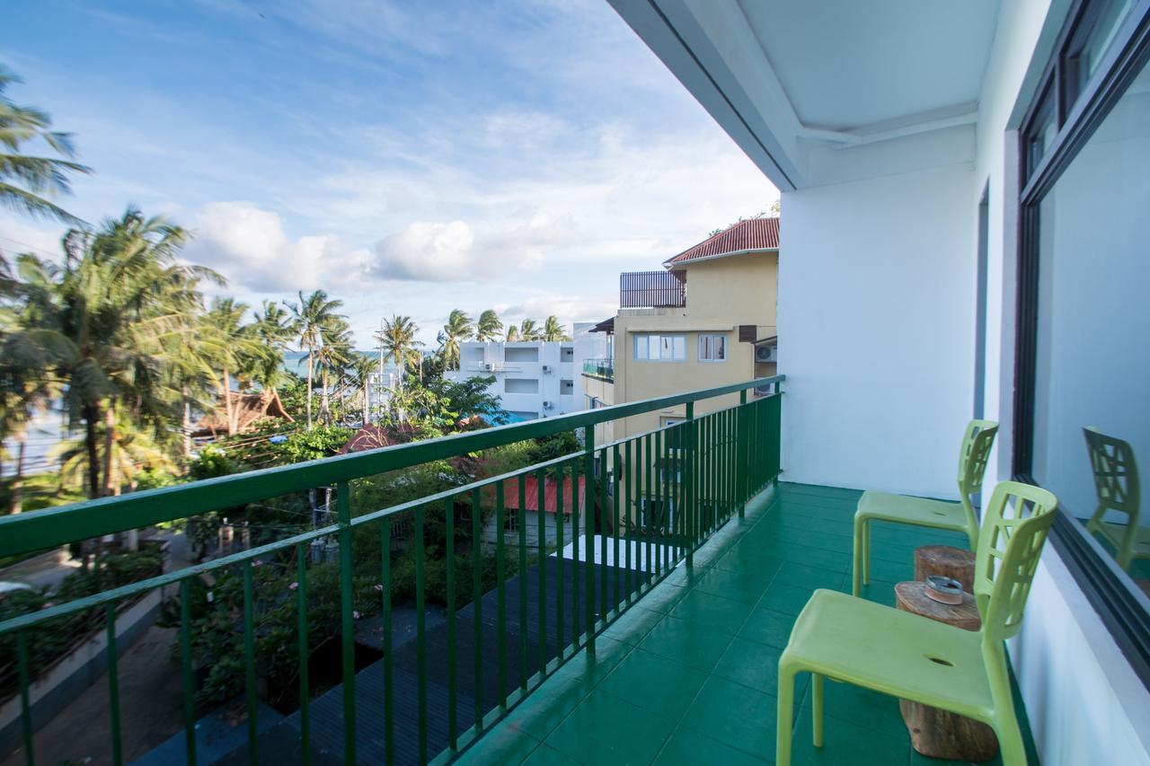 Luxeview Hotel Balabag  Экстерьер фото