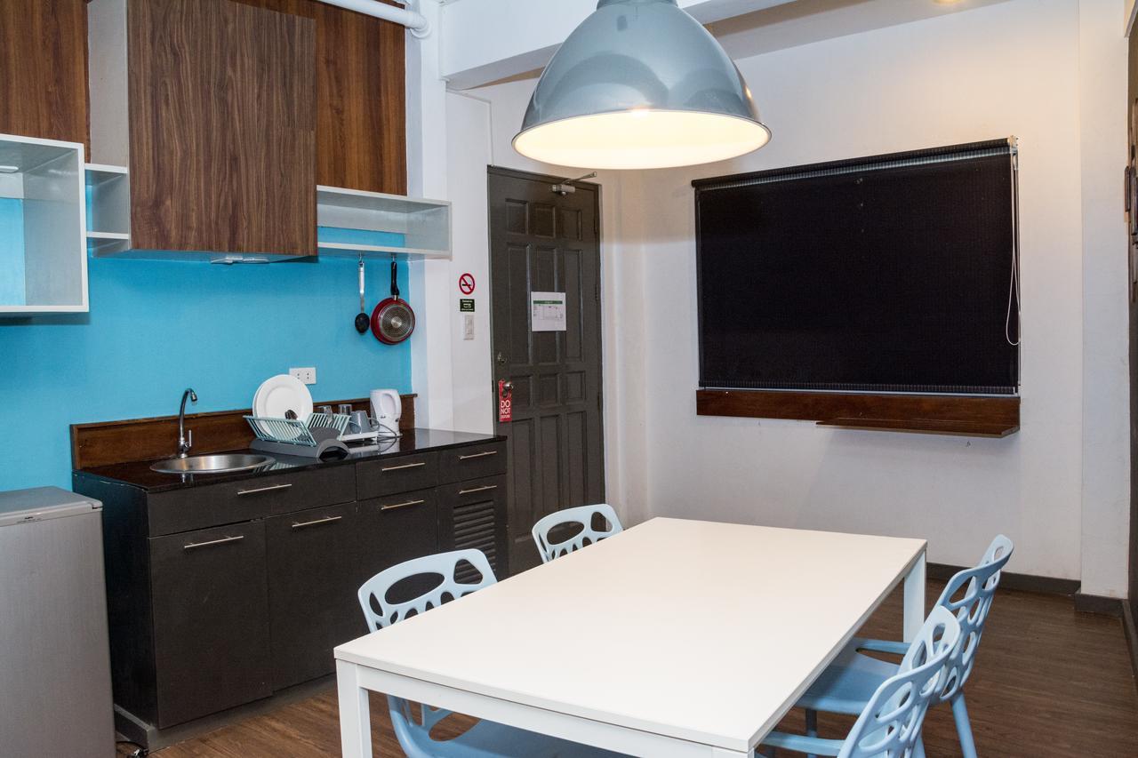 Luxeview Hotel Balabag  Экстерьер фото