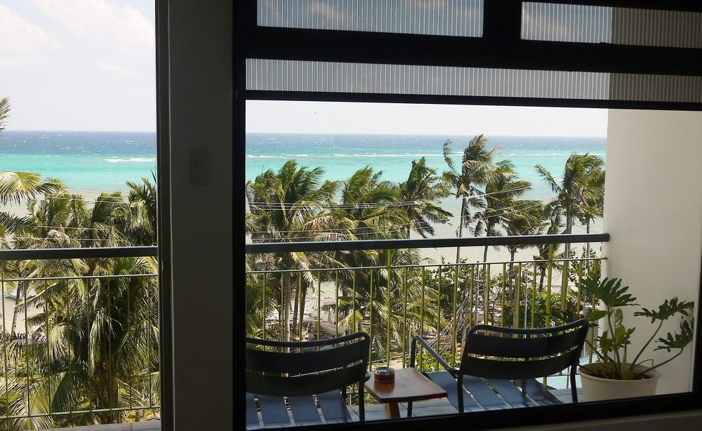 Luxeview Hotel Balabag  Экстерьер фото