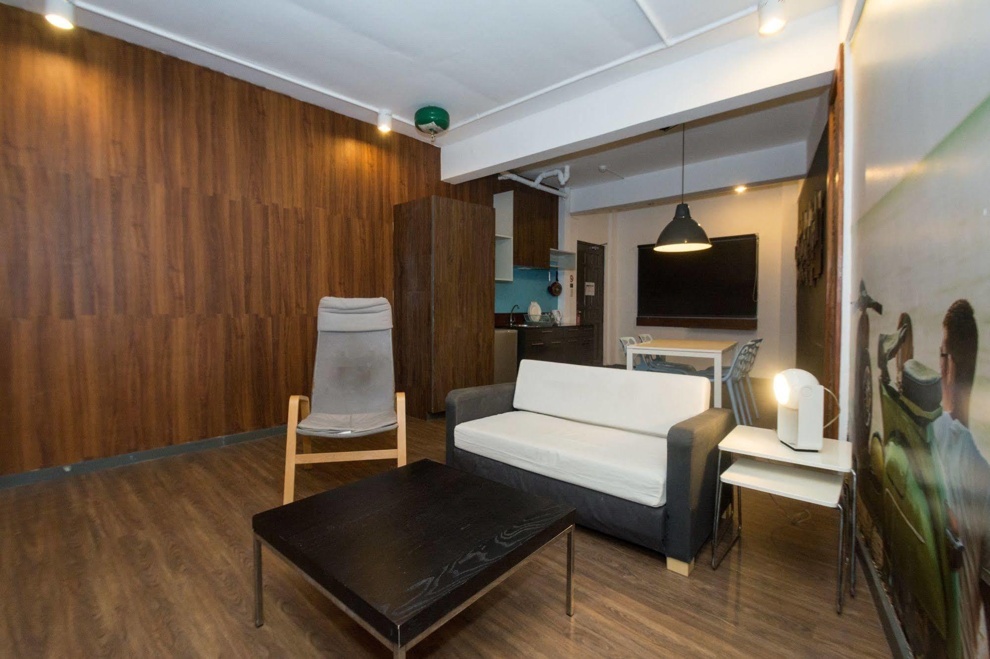 Luxeview Hotel Balabag  Экстерьер фото