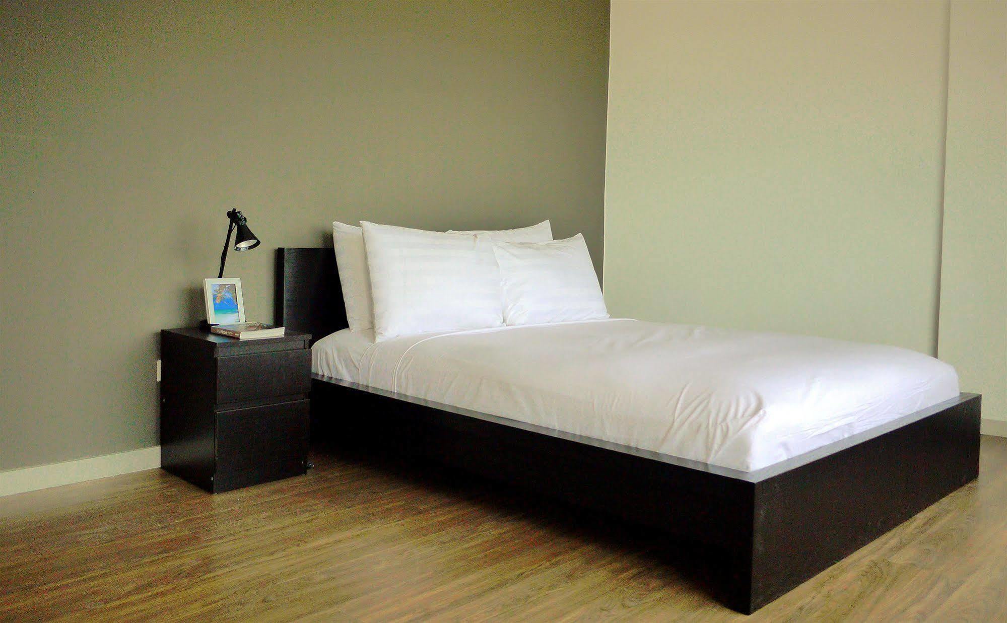 Luxeview Hotel Balabag  Экстерьер фото